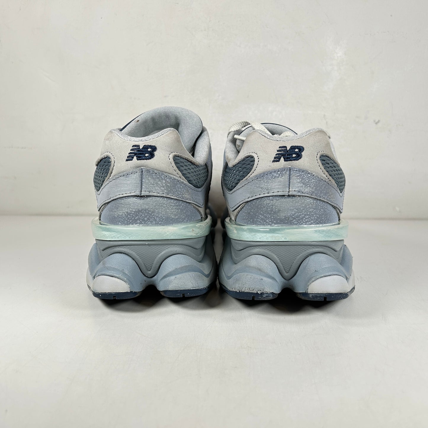 U9060MD1 New Balance 9060 Grey Day (2023) [USED] - 9 M (Used)