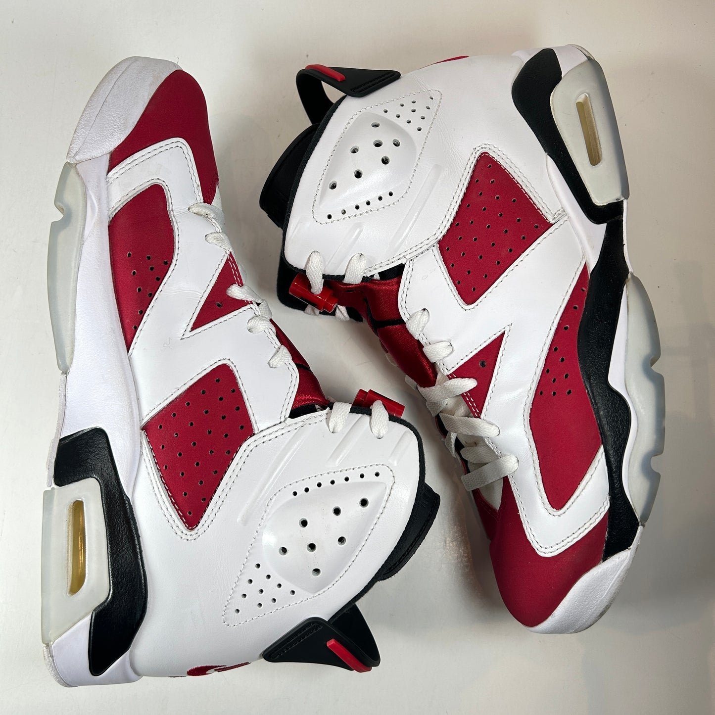 CT8529 106 Jordan 6 Retro Carmine [USED] - 9 M (Used2)