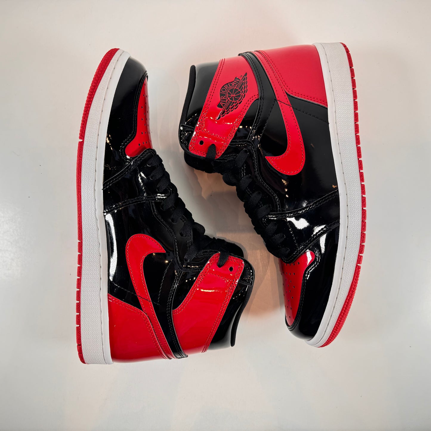 555088 063 Jordan 1 Retro High OG Patent Bred [USED] - 10.5 M (Used)