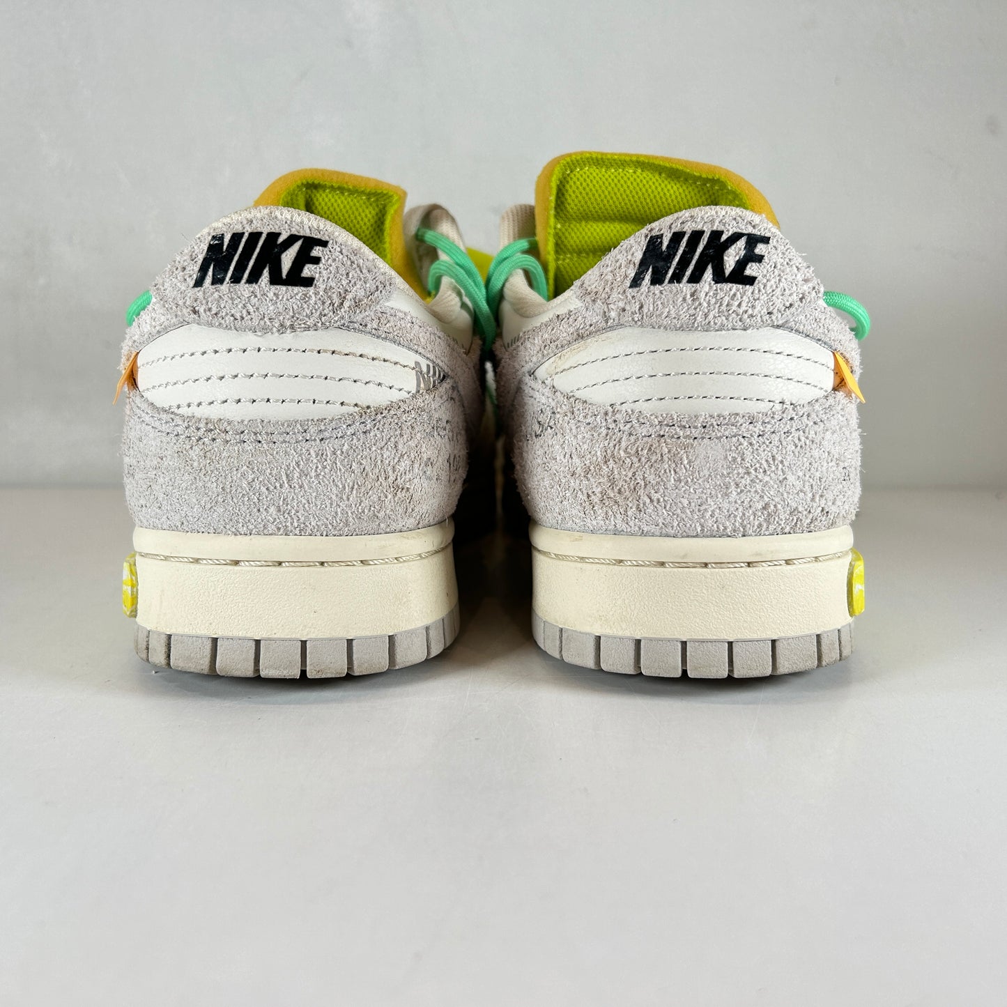 DJ0950 106 Nike Dunk Low Off-White Lot 14 [USED] - 10.5 M (Used)