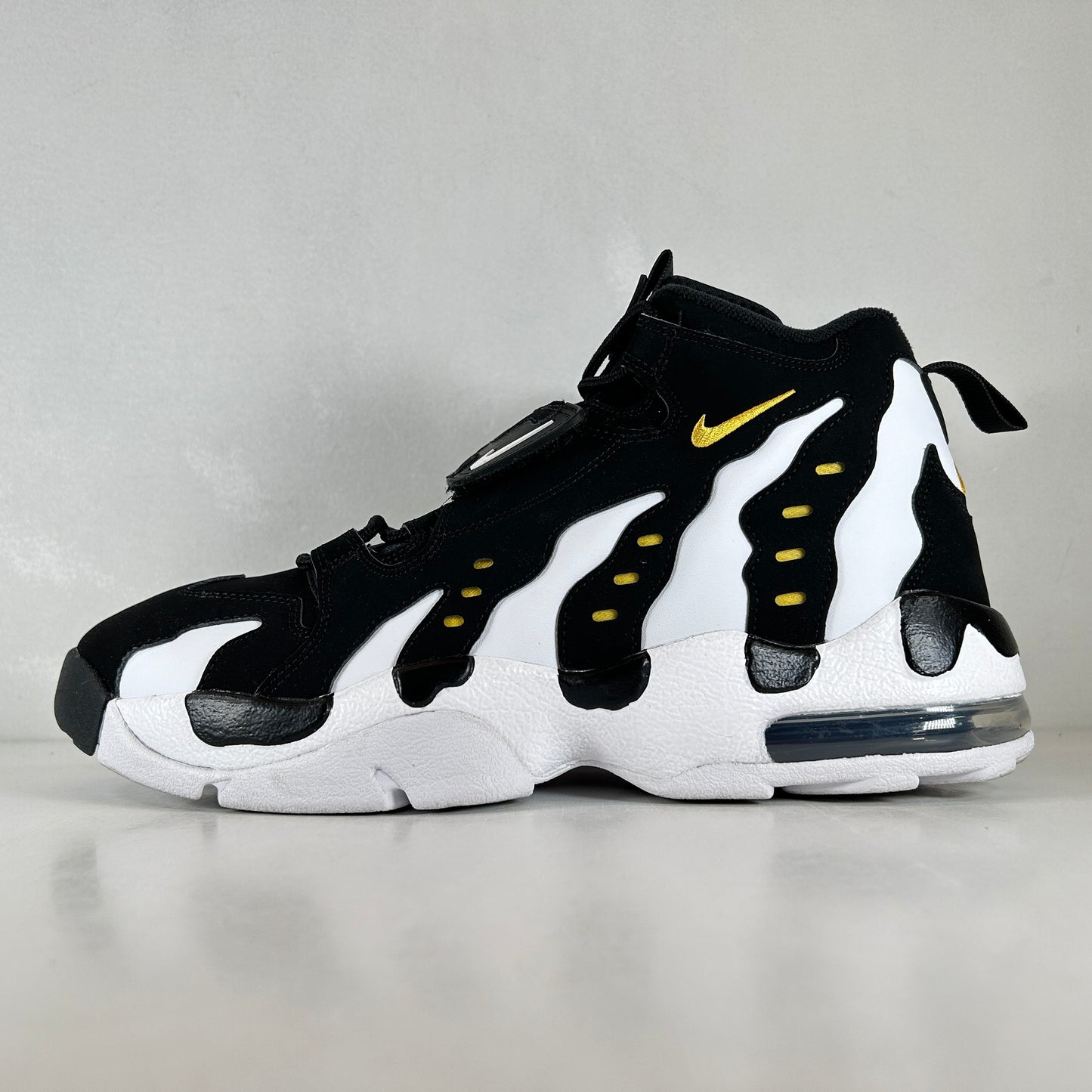 HM8249 001 Nike Air DT Max '96 Black White (2024) - 11 M (Used)