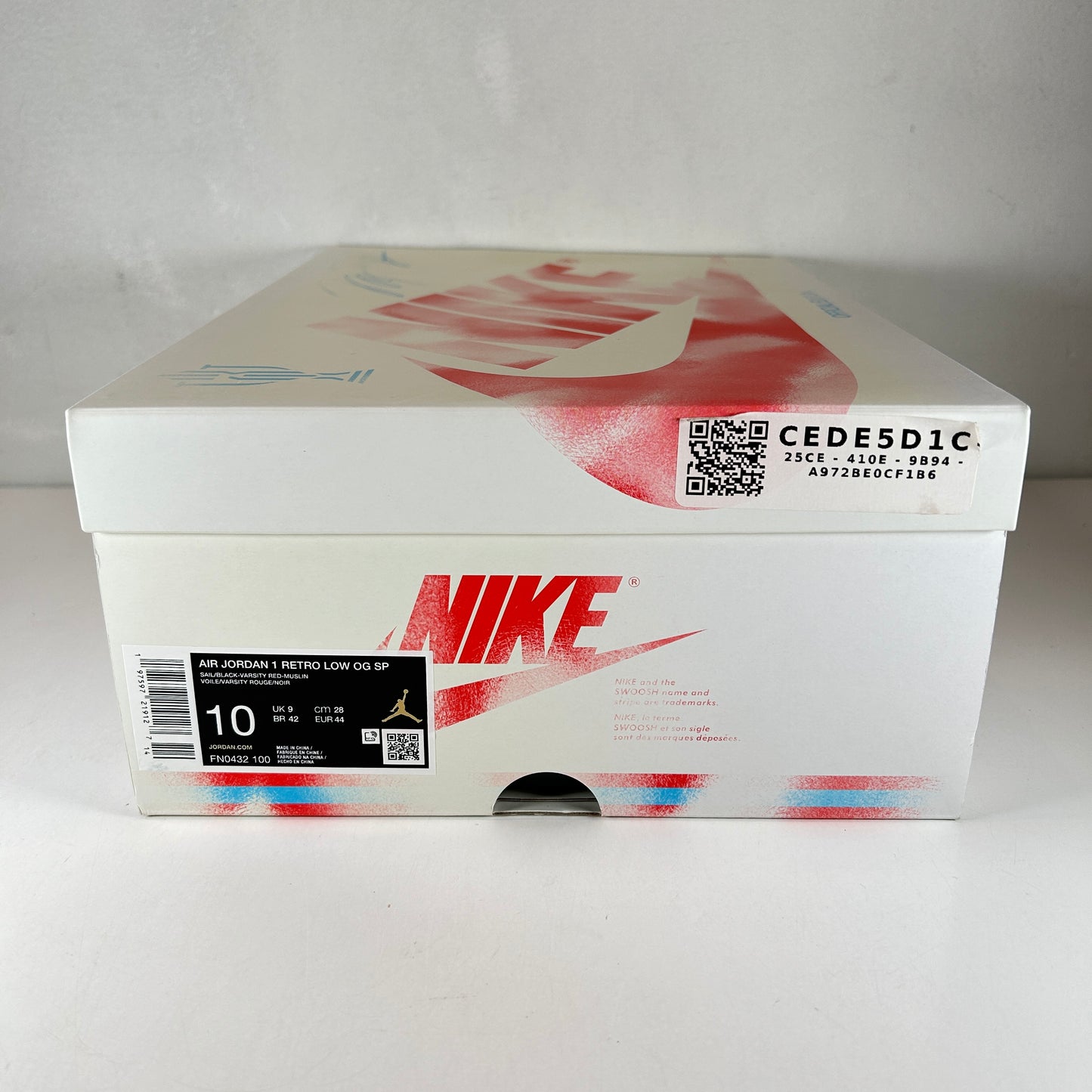 FN0432 100 Jordan 1 Retro Low OG Trophy Room Away [USED] - 10 M (Used)