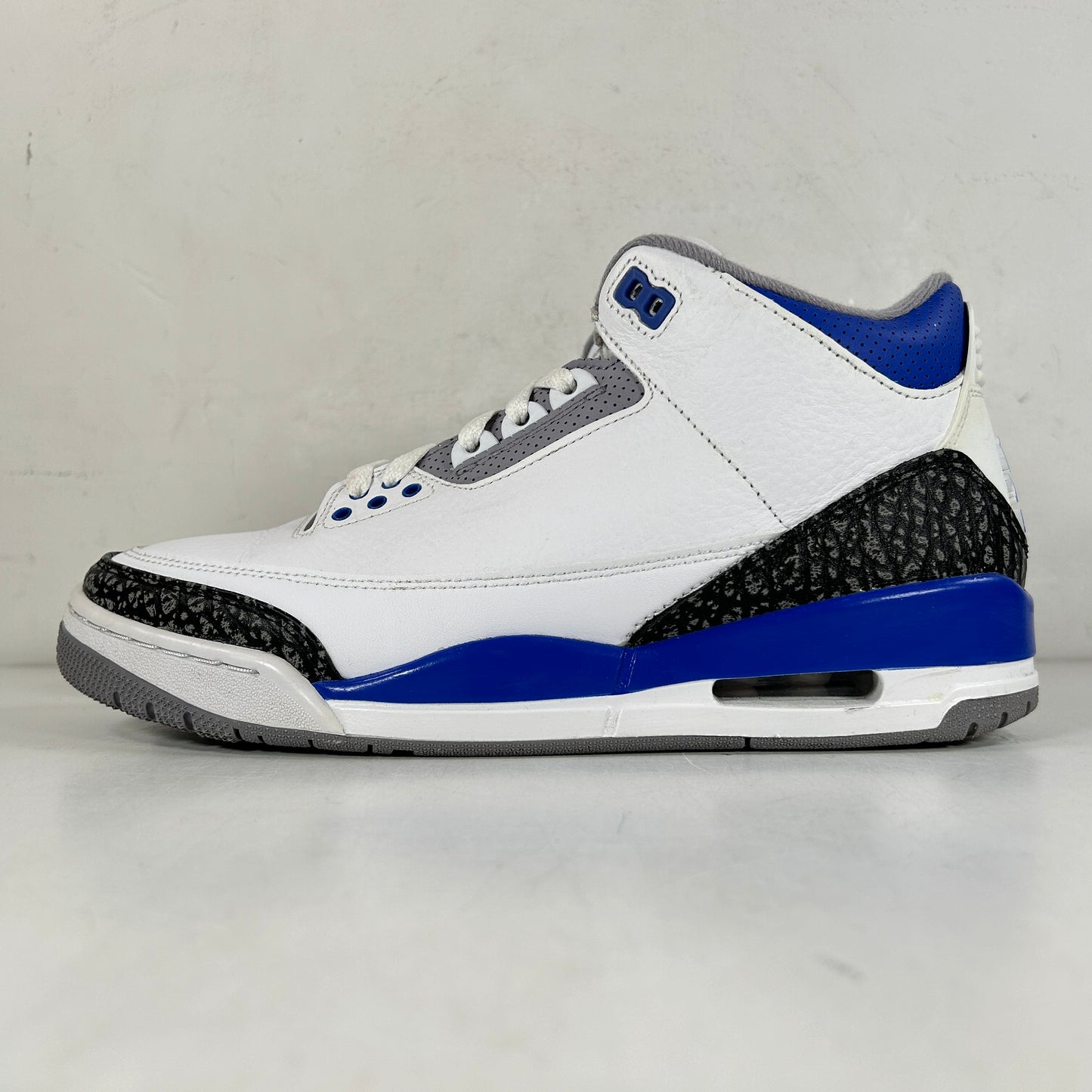 CT8532 145 Jordan 3 Retro Racer Blue [USED] - 8.5 M (Used)