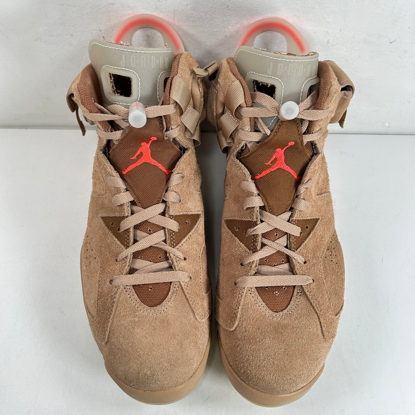 DH0690 200 Jordan 6 Retro Travis Scott Caqui británico