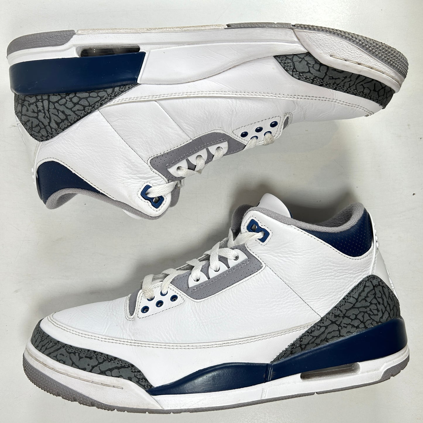 CT8532 140 Jordan 3 Retro Midnight Navy [USED] - 11.5 M (Used)