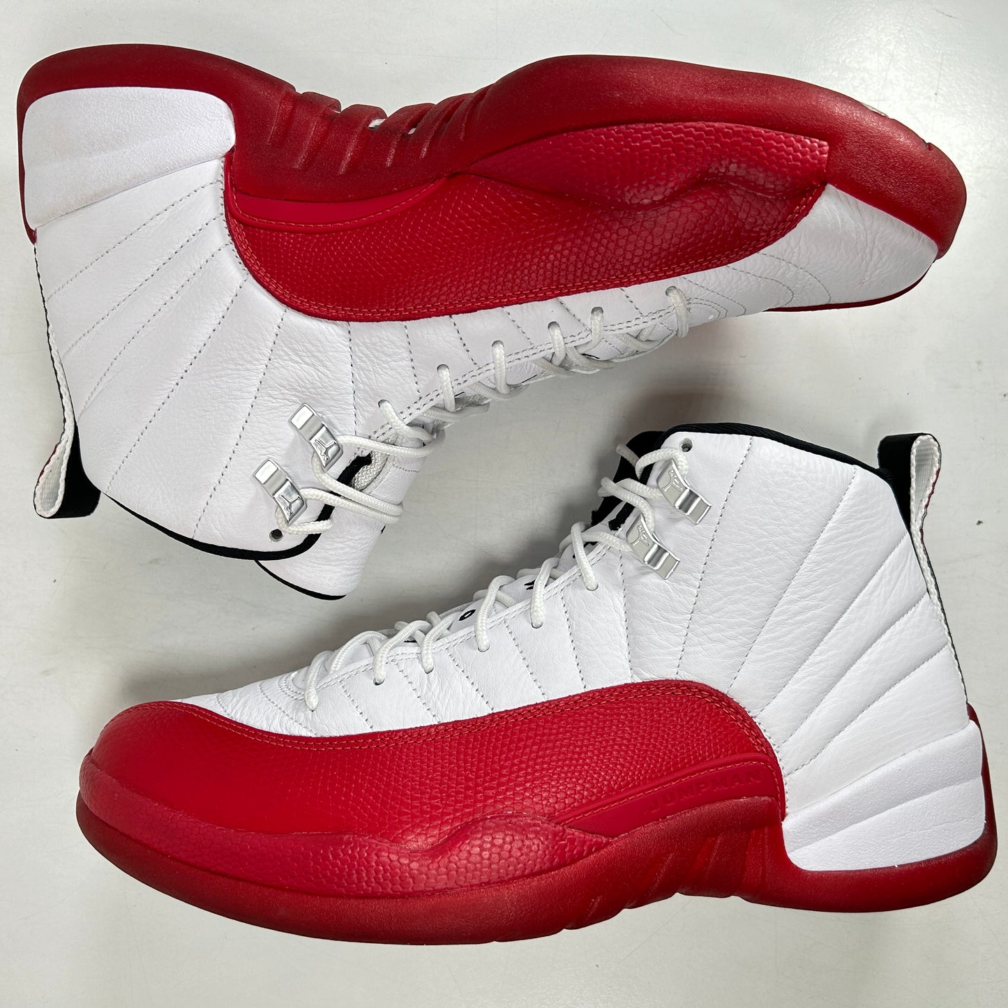 CT8013 116 Jordan 12 Retro Cherry (2023) [USED] - 12 M (Used)