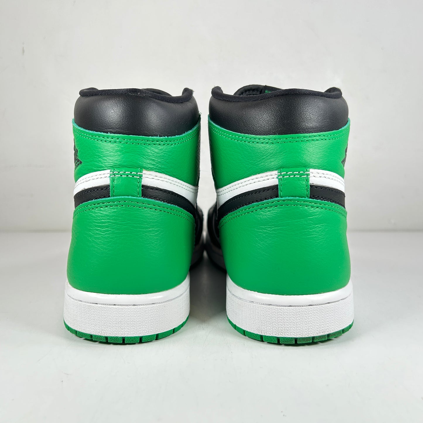 DZ5485 031 Jordan 1 Retro High OG Lucky Green [USED] - 11 M (Used)