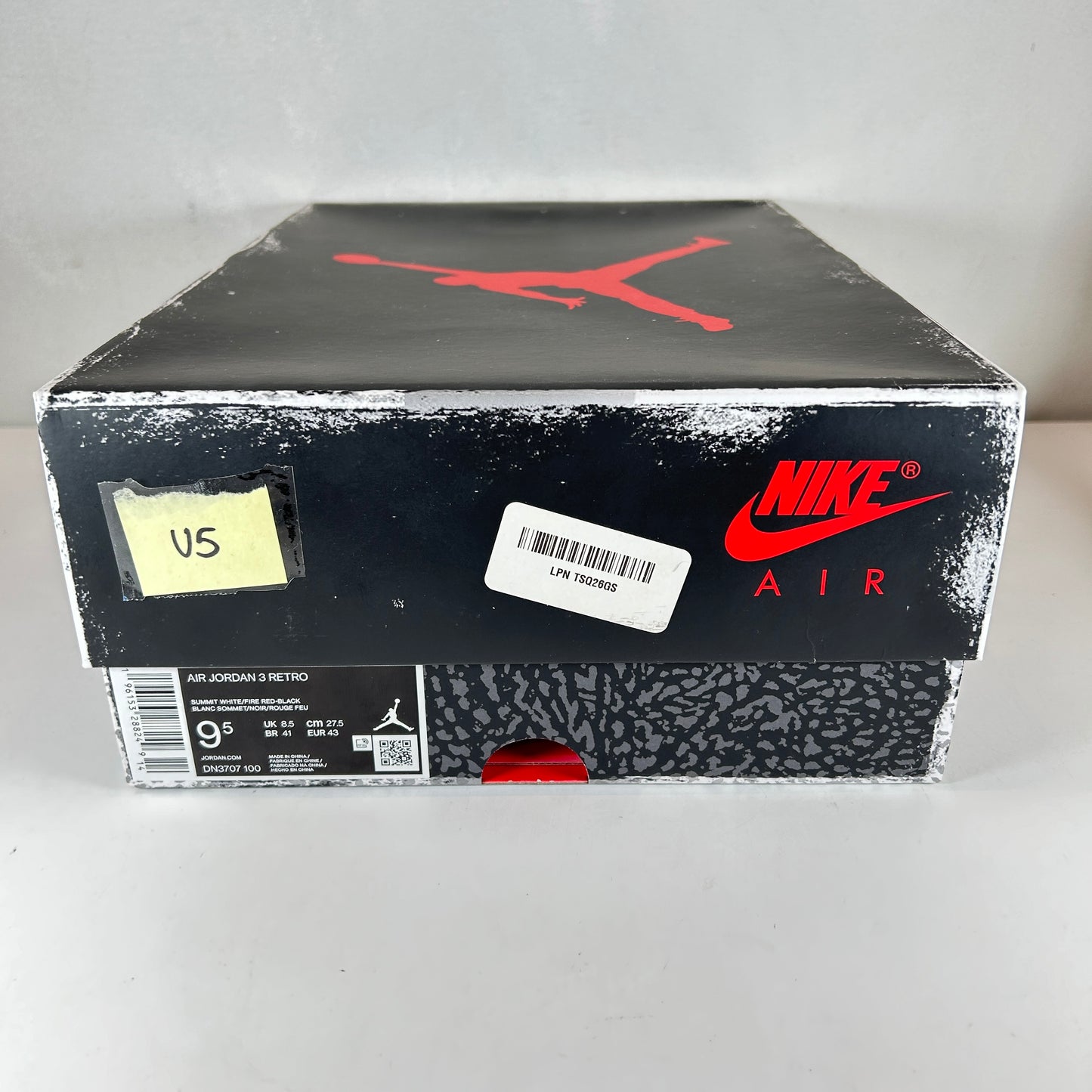 DN3707 100 Jordan 3 Retro White Cement Reimagined [USED] - 9.5 M (Used5)