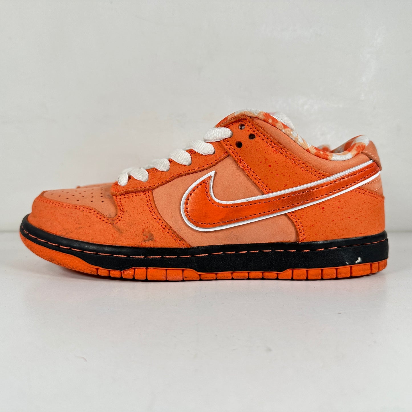 FD8776 800 Nike SB Dunk Low Concepts Orange Lobster [USED] - 5.5 M (Used)