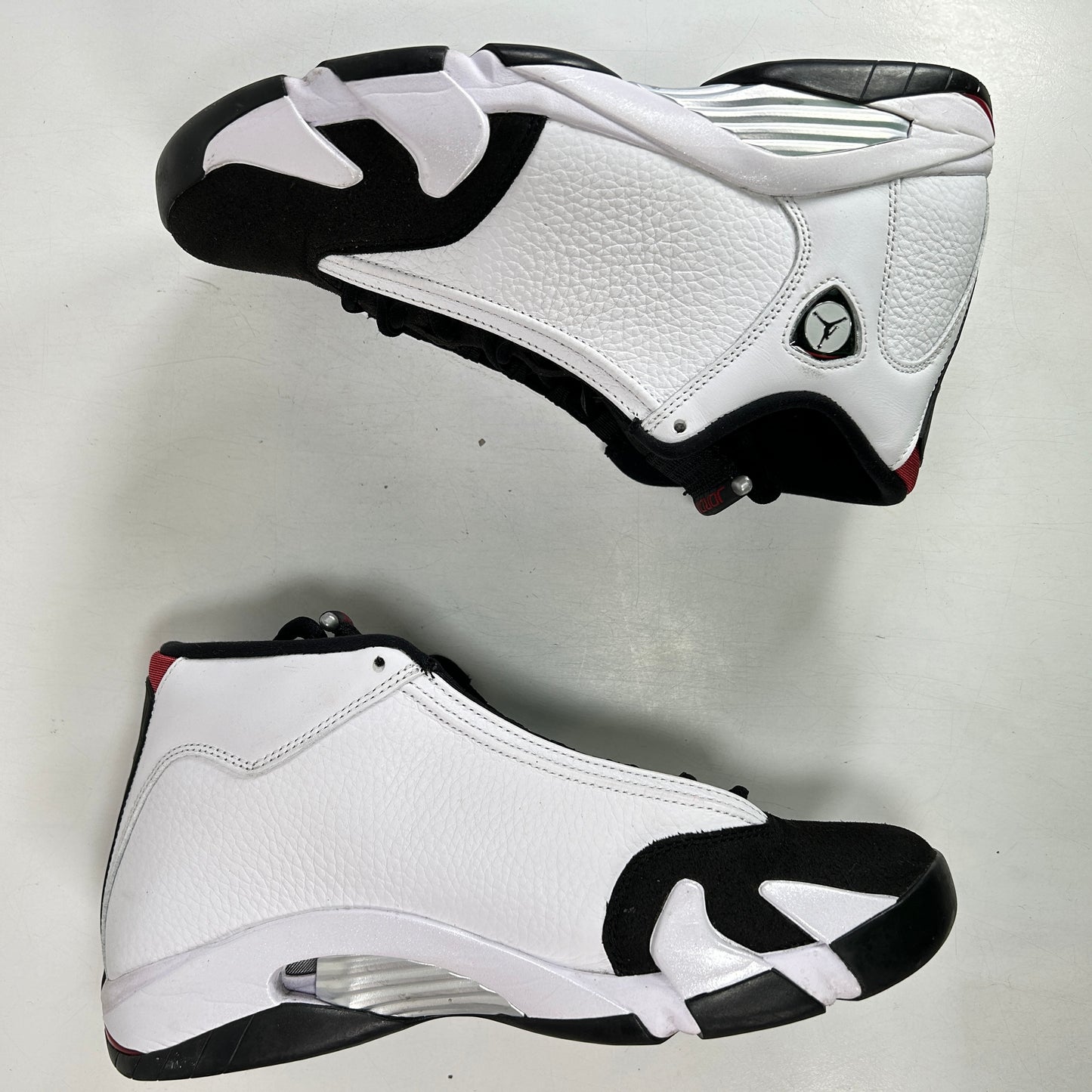 487471 160 Jordan 14 Retro Black Toe (2024) [USED] - 10 M (Used)