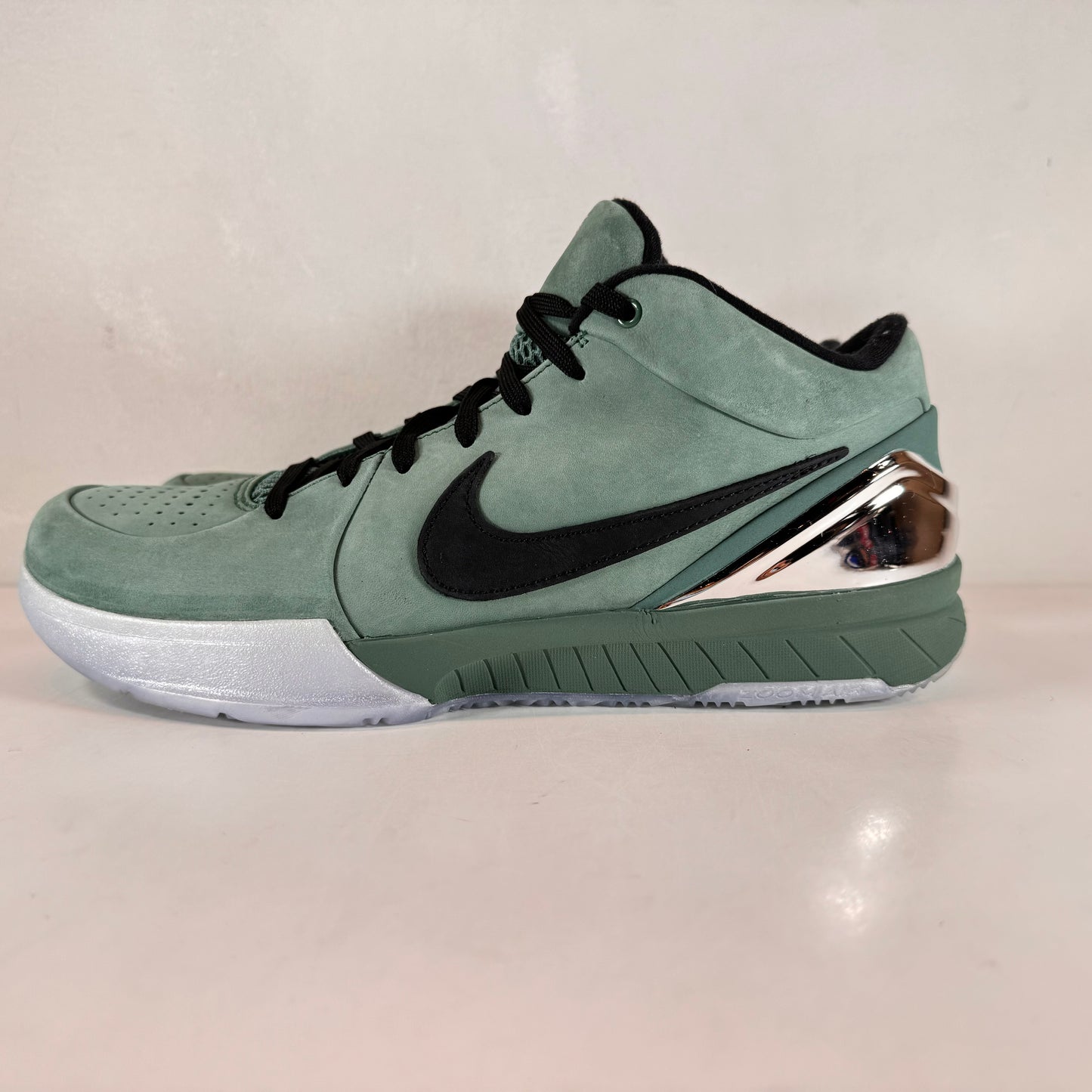 FQ3545 300 Nike Kobe 4 Protro Girl Dad [USED] - 10 M (VNDS)