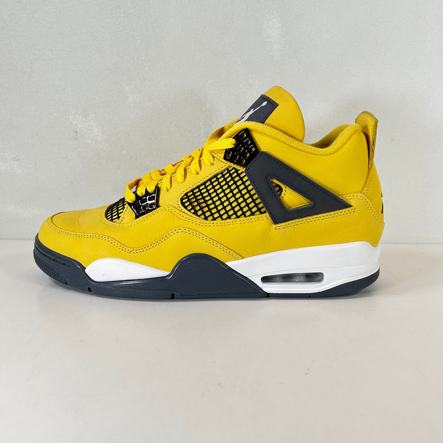 CT8527 700 Jordan 4 Retro Lightning (2021) [USED] - 10 M (Used4)