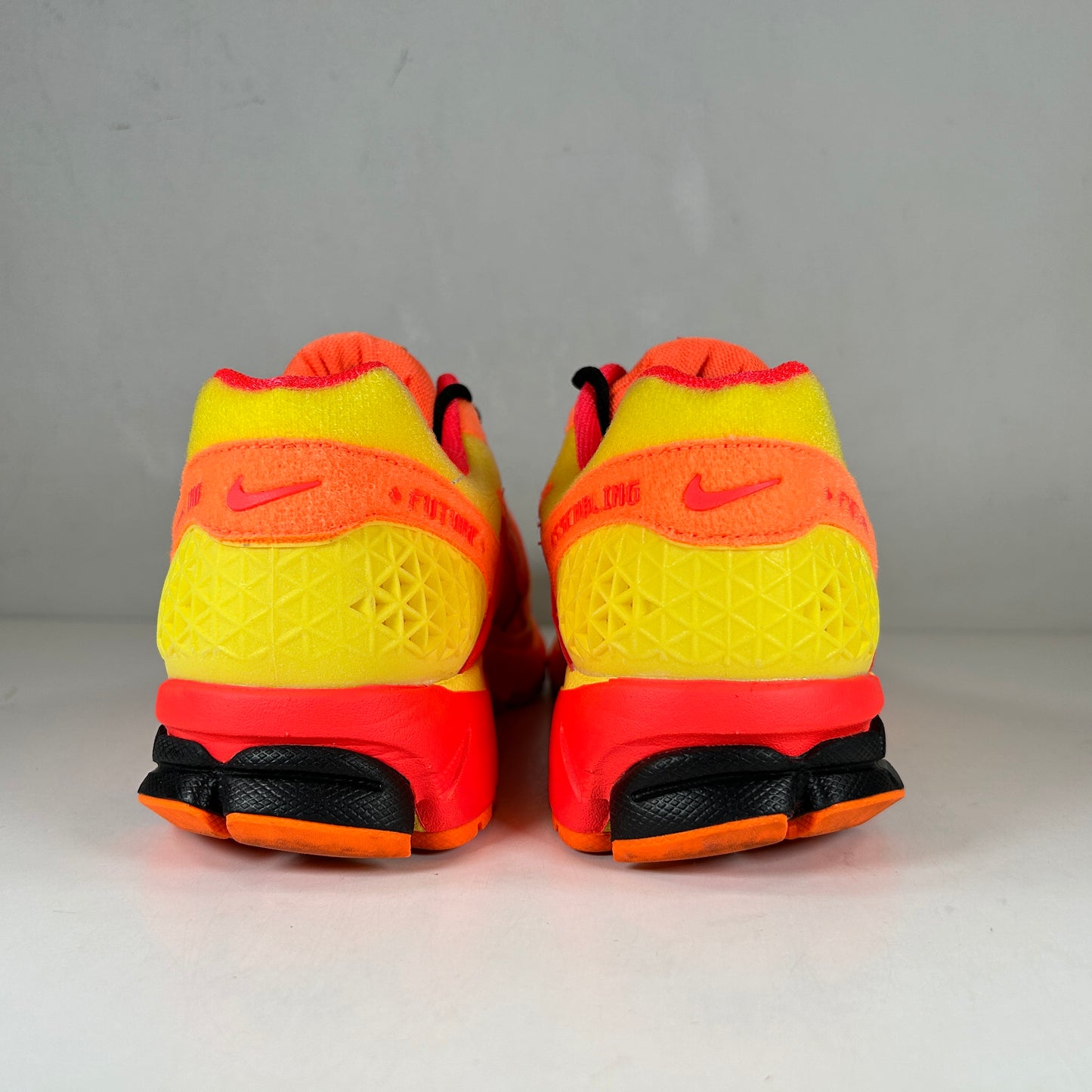 FD9711 602 Nike Zoom Vomero 5 Doernbecher [USED] - 8 M (VNDS)