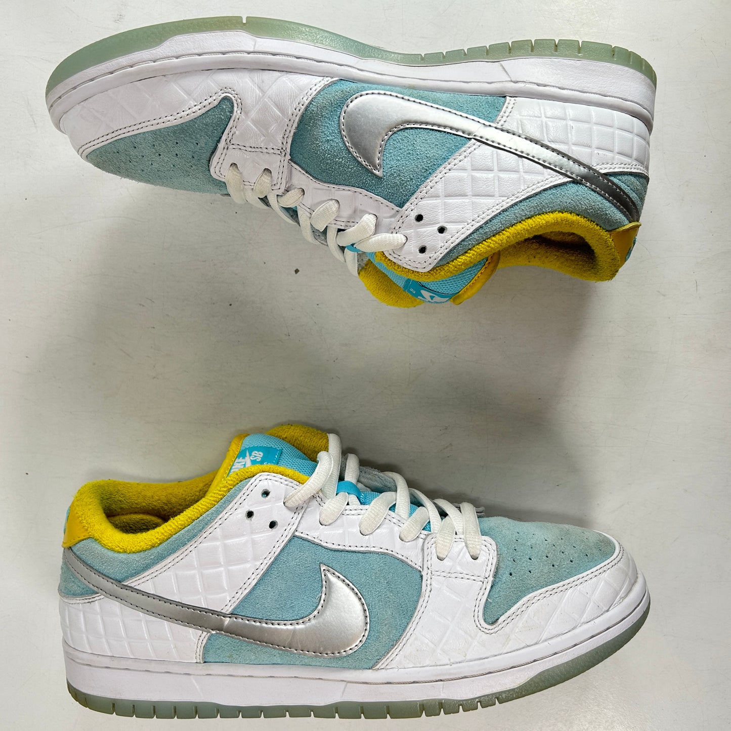 DH7687 400 Nike SB Dunk Low Pro FTC Lagoon Pulse [USED] - 10.5 M (Used) (Replace Box)