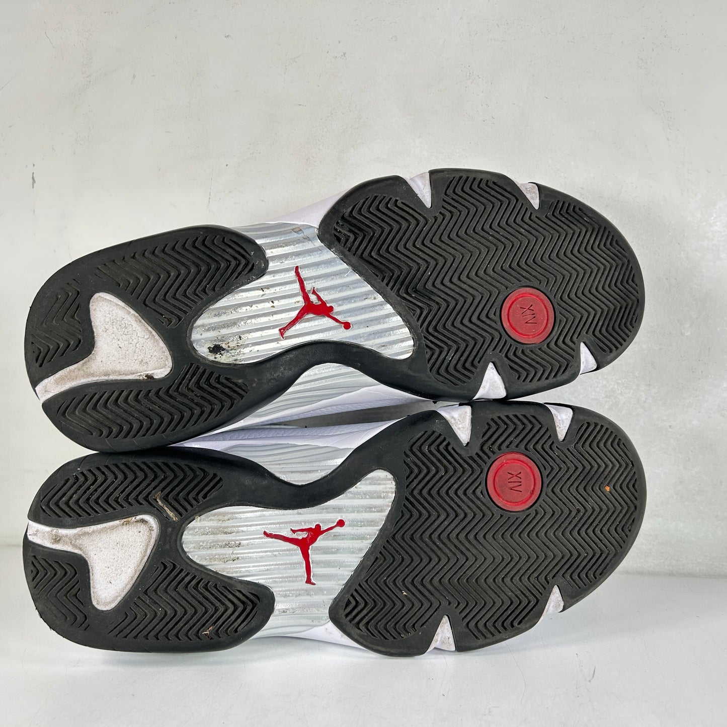 487471 160 Jordan 14 Retro Black Toe (2024) [USED] - 10 M (Used)