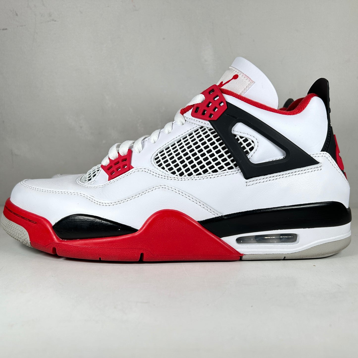 DC7770 160 Jordan 4 Retro Fire Red (2020) [USED] - 10.5 M (Used2)