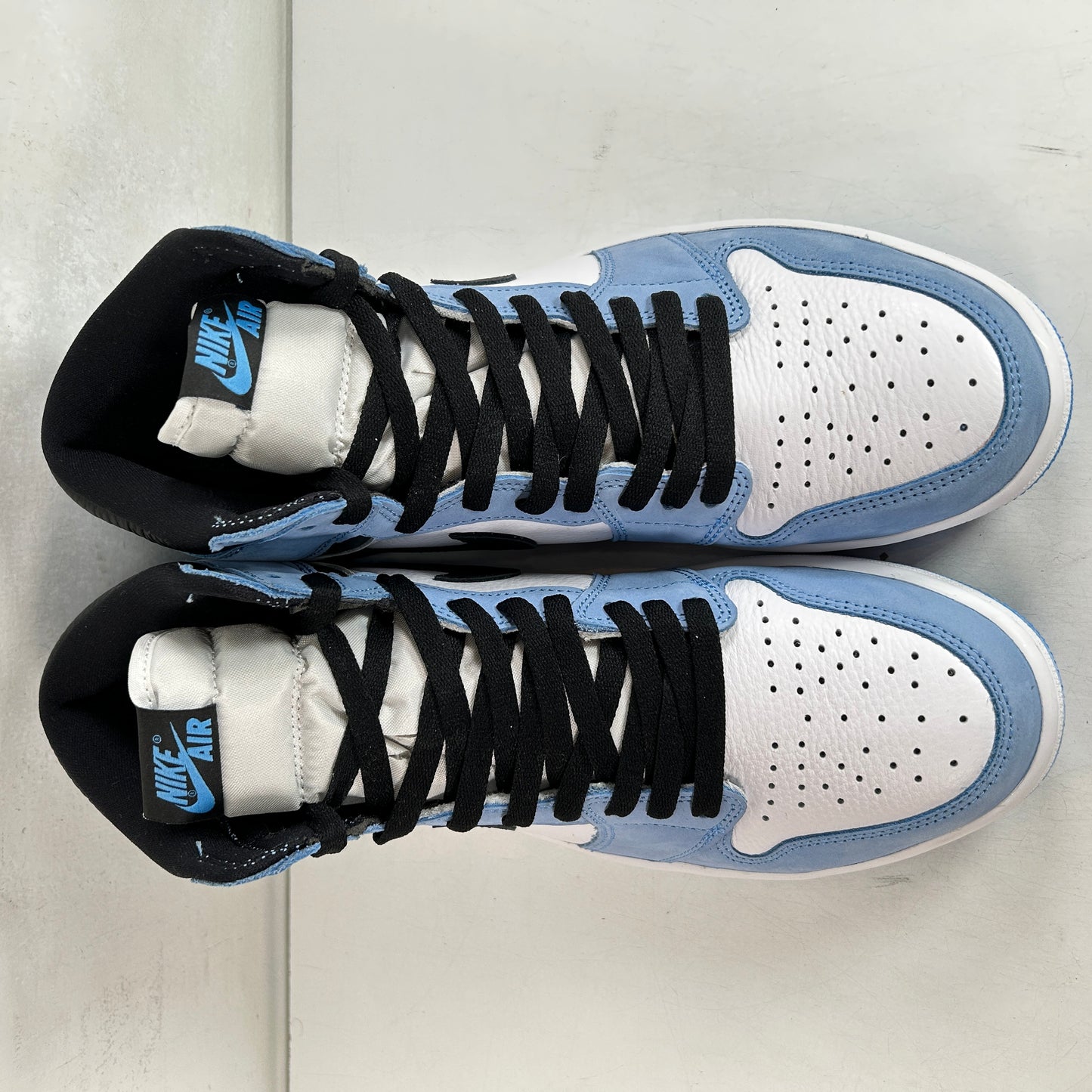 555088 134 Jordan 1 University Blue [USED] - 11 M (Used5)