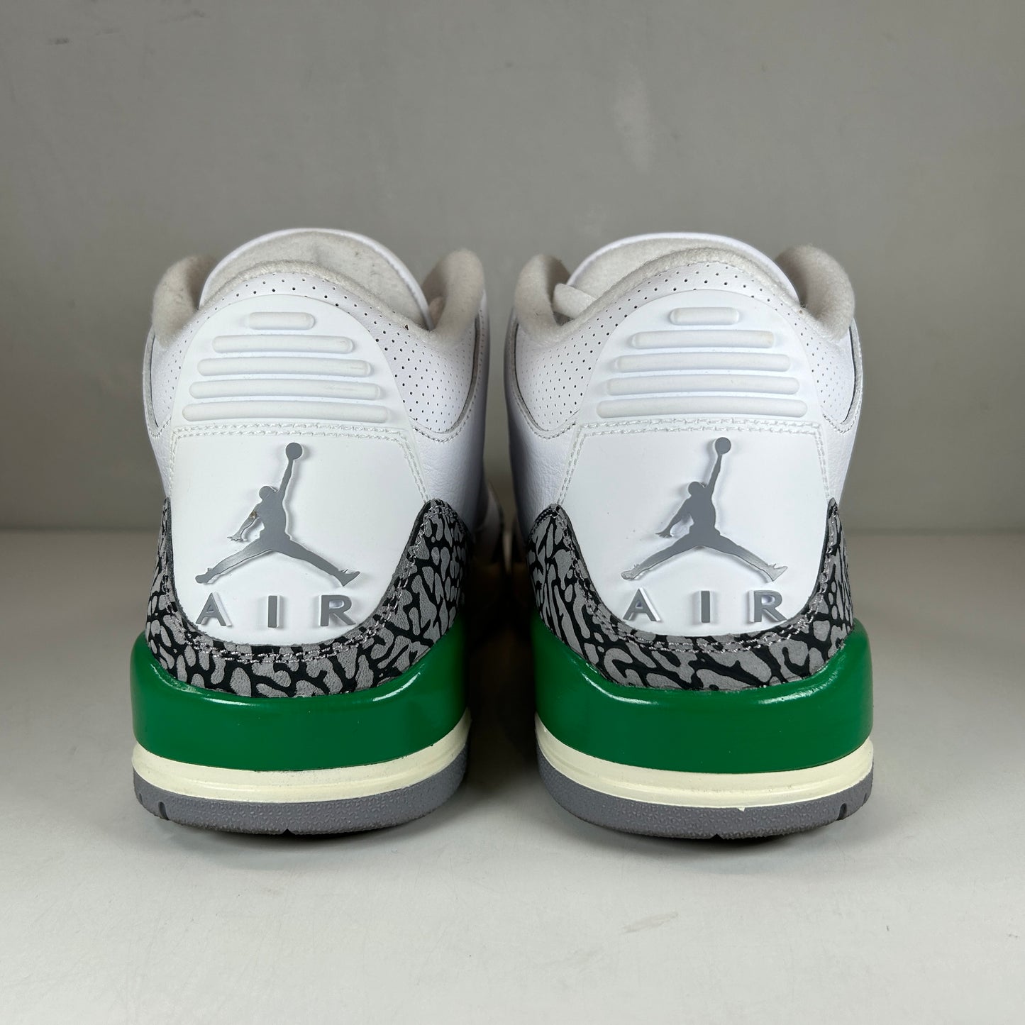 CK9246 136 Jordan 3 Retro Lucky Green (W) [USED] - 11.5 W (Used)