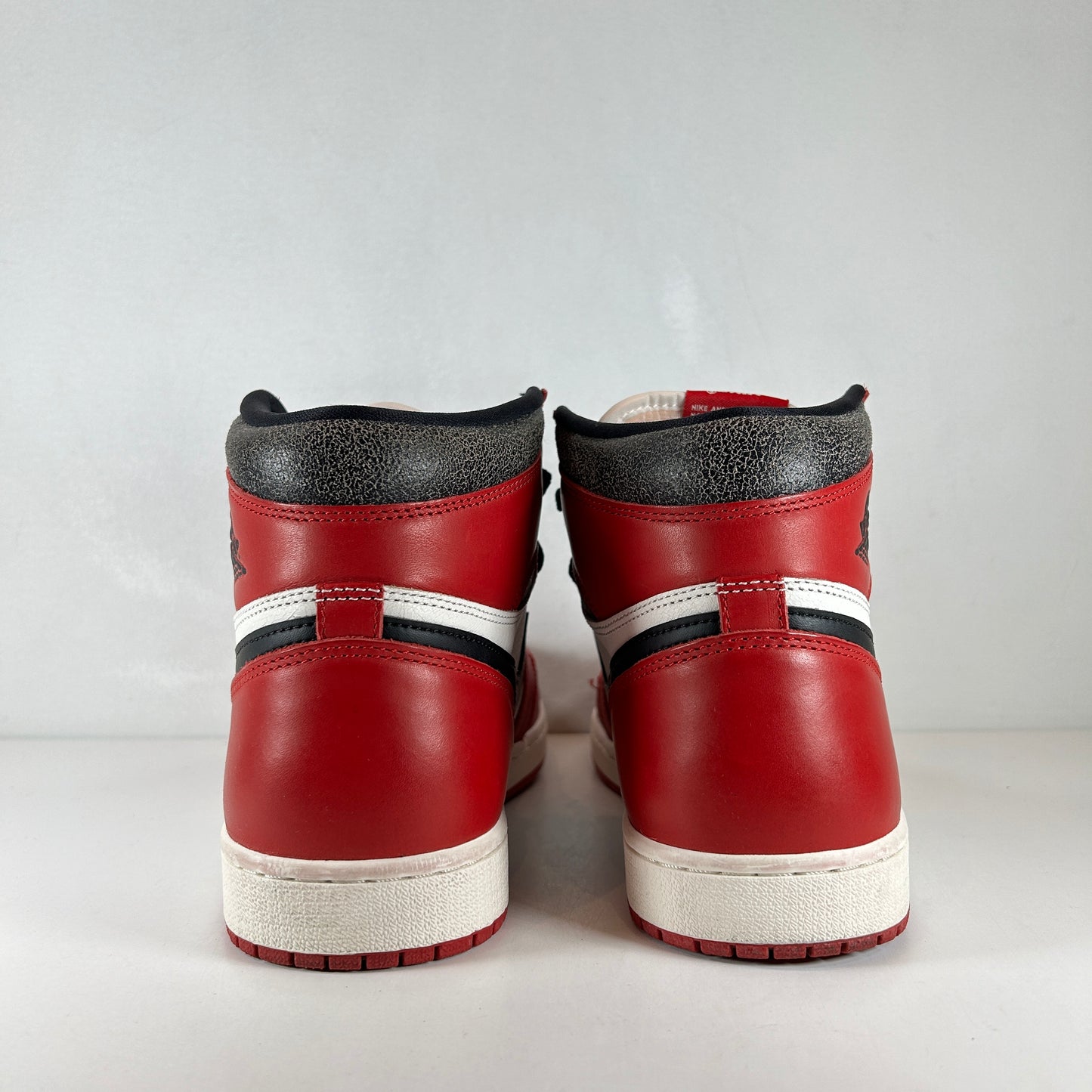 DZ5485 612 Jordan 1 Retro High OG Chicago Lost And Found [USED] - 11.5 M (Used)