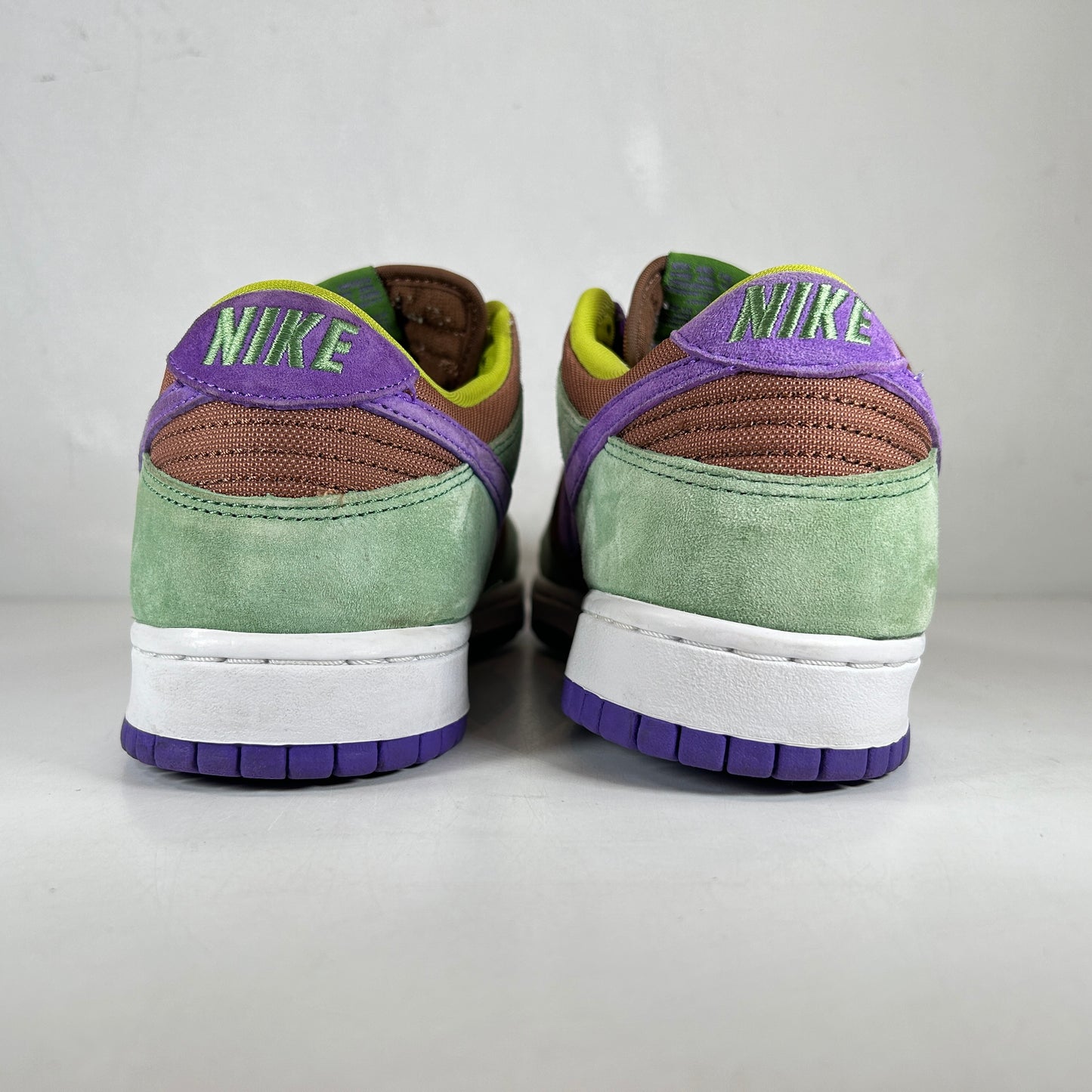 DA1469 200 Nike Dunk Low Veneer (2020) [USED] - 10 M (Used)