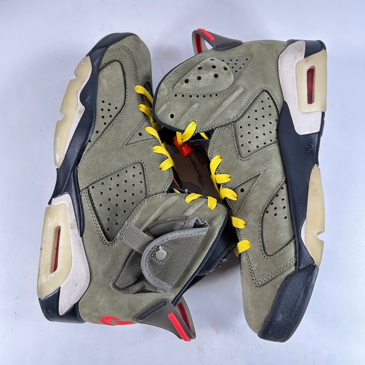 CN1084 200 Jordan 6 Retro Travis Scott [USED] - 9 M (Used2)