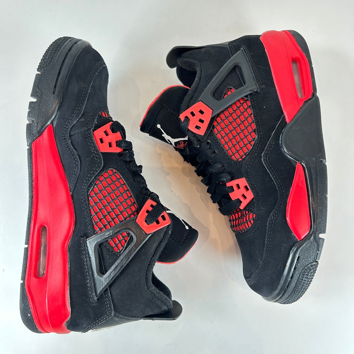 408452 016 Jordan 4 Retro Red Thunder (GS) [USED] - 4 Y (Used) (No Box)