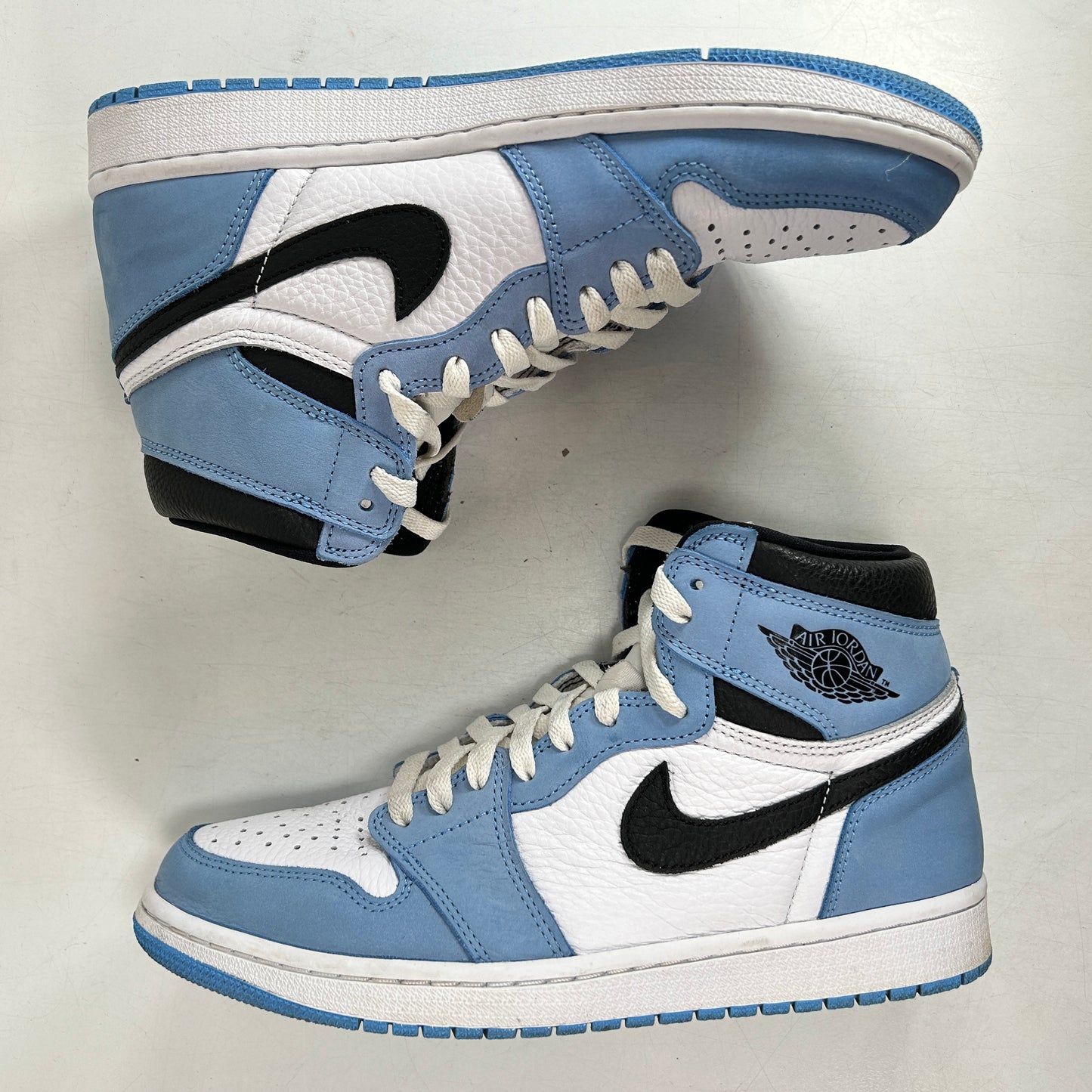 555088 134 Jordan 1 University Blue [USED] - 8.5 M (Used) (No Box)