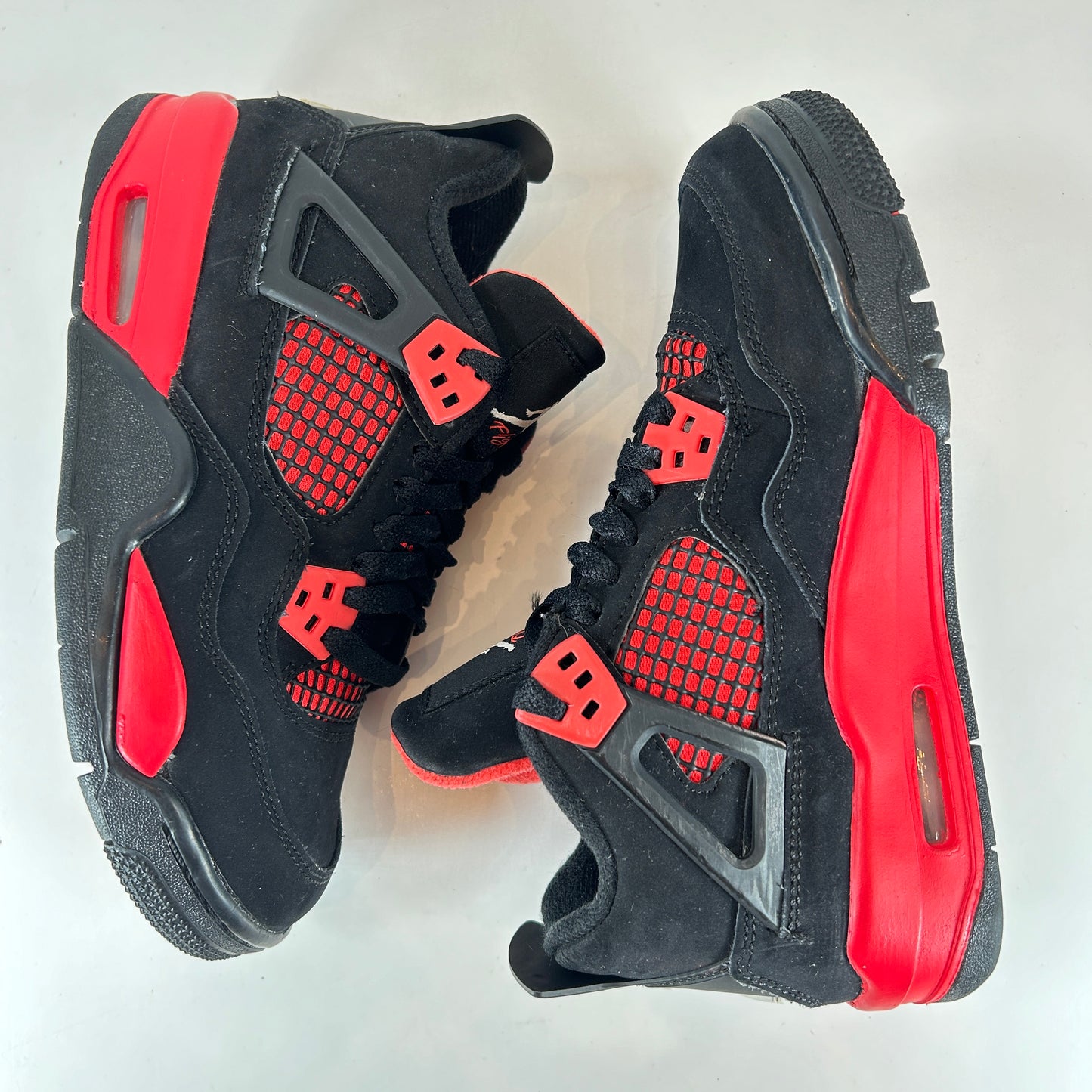 408452 016 Jordan 4 Retro Red Thunder (GS) [USED] - 4 Y (Used) (No Box)