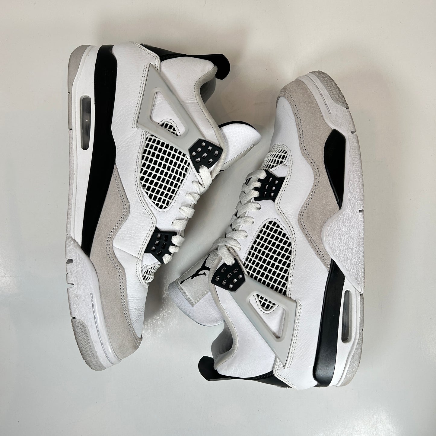 DH6927 111 Jordan 4 Retro Military Black [USED] - 9 M (Used2)