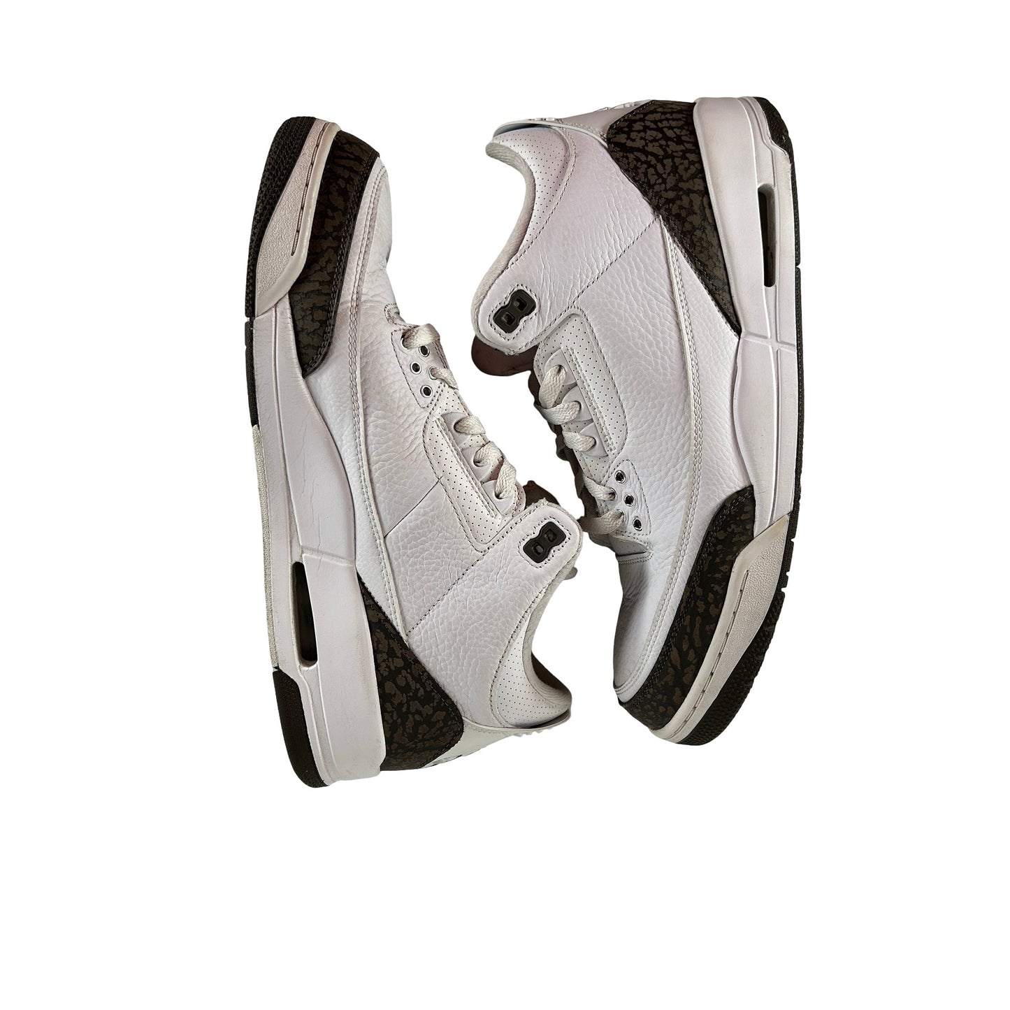 136064 122 Jordan 3 Moca