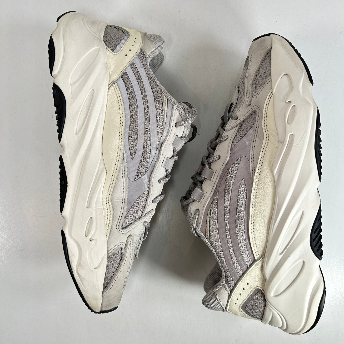 EF2829 Yeezy 700 Static [USED] - 10 M (Used) (No Box)