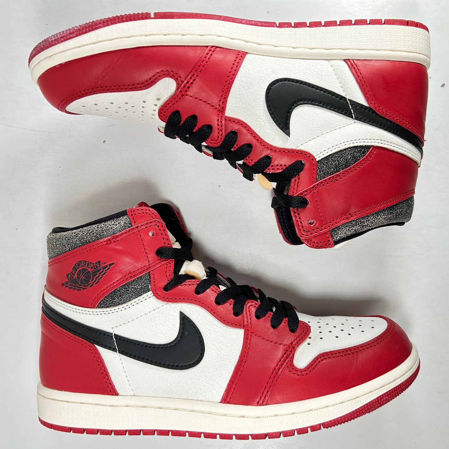 DZ5485 612 Jordan 1 Retro High OG Chicago Lost and Found [USED] - 8.5 M (Used3)