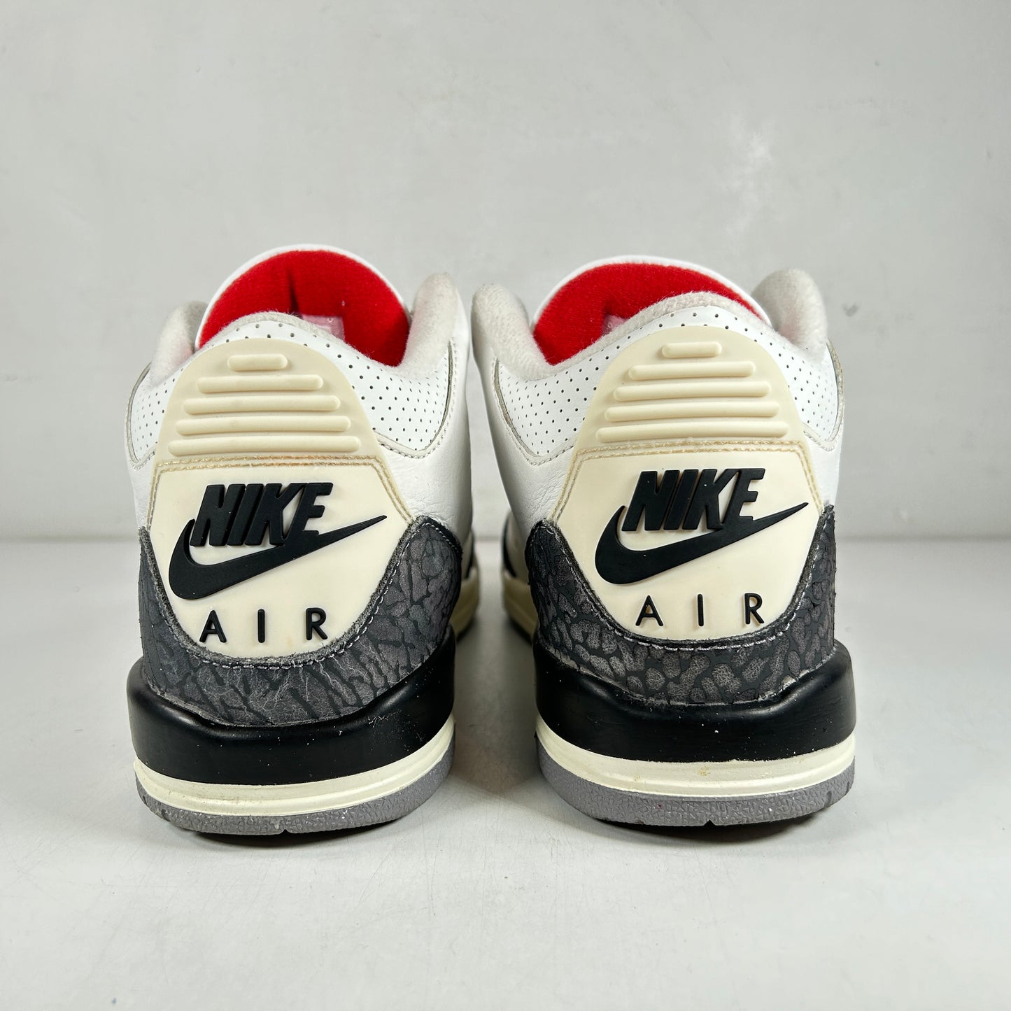 DM0967 100 Jordan 3 Retro White Cement Reimagined (GS) [USED] - 7 Y (Used4)
