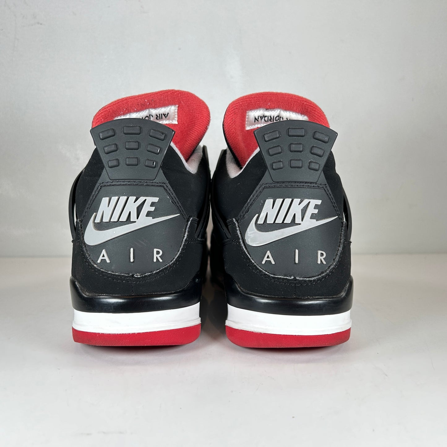 308497 060 Jordan 4 Bred (2019) [USED] - 10 M (Used3)