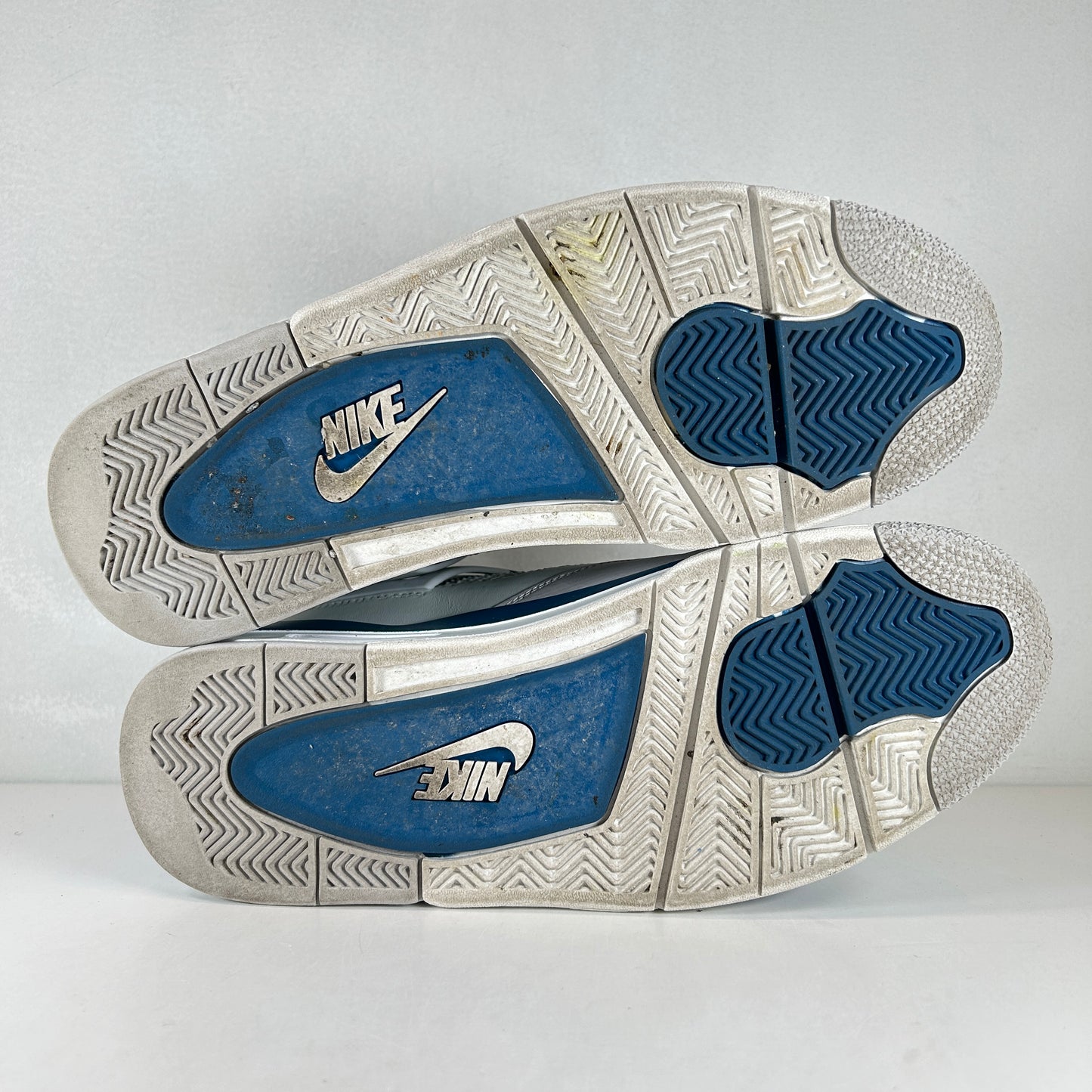 FV5029 141 Jordan 4 Retro Military Blue (2024) [USED] - 10 M (Used3)
