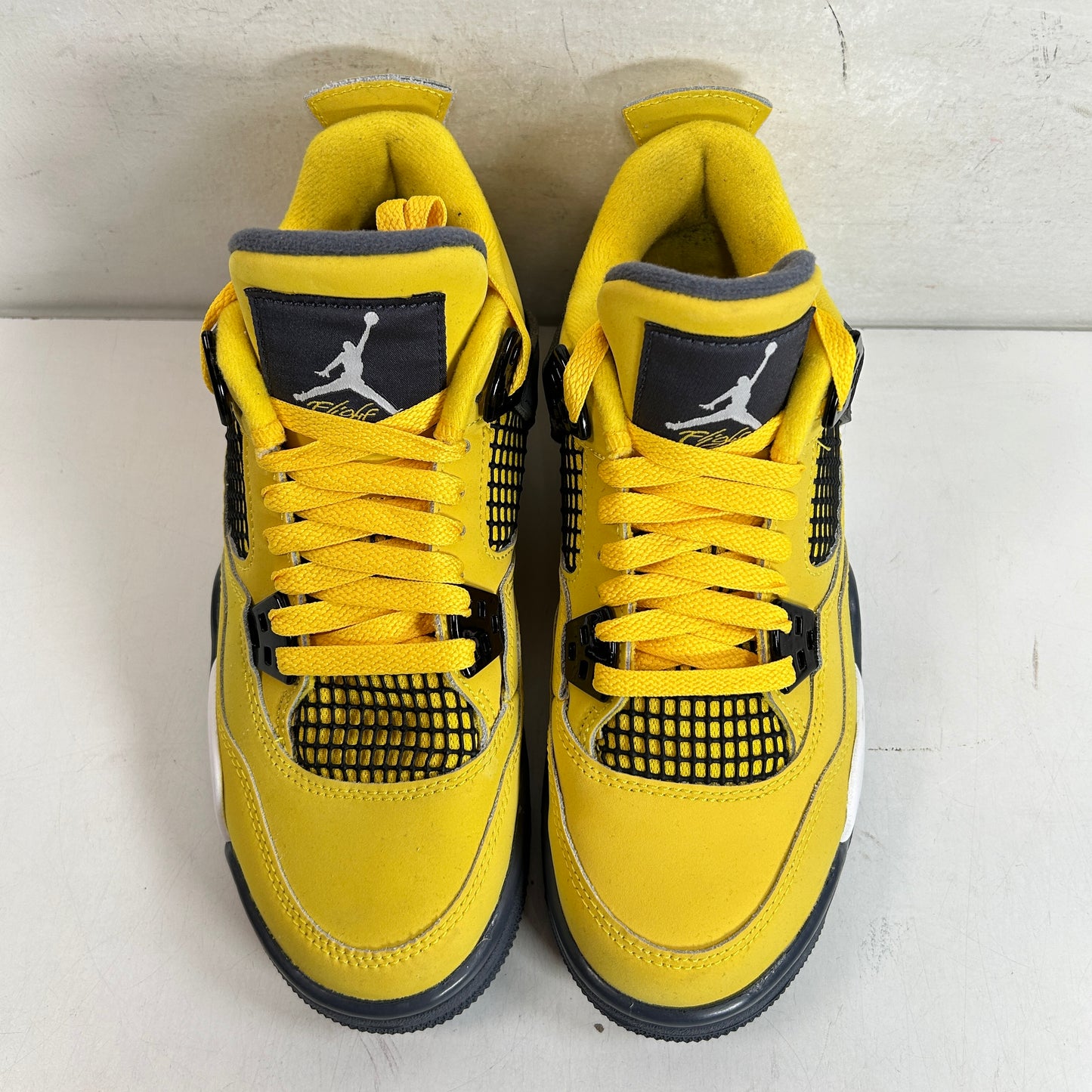 408452 700 Jordan 4 Retro Lightning (2021) (GS) [USED] - 4 Y (Used)