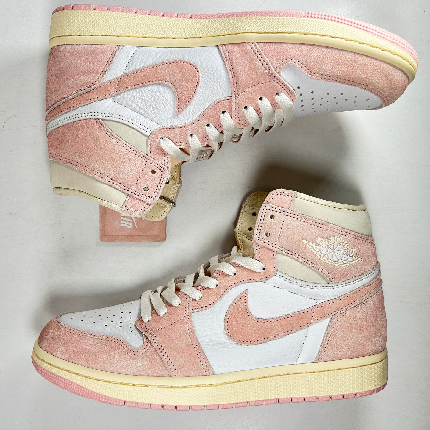 FD2596 600 Jordan 1 Retro High OG Washed Pink (Women's) [USED] - 10.5 W (Used2)