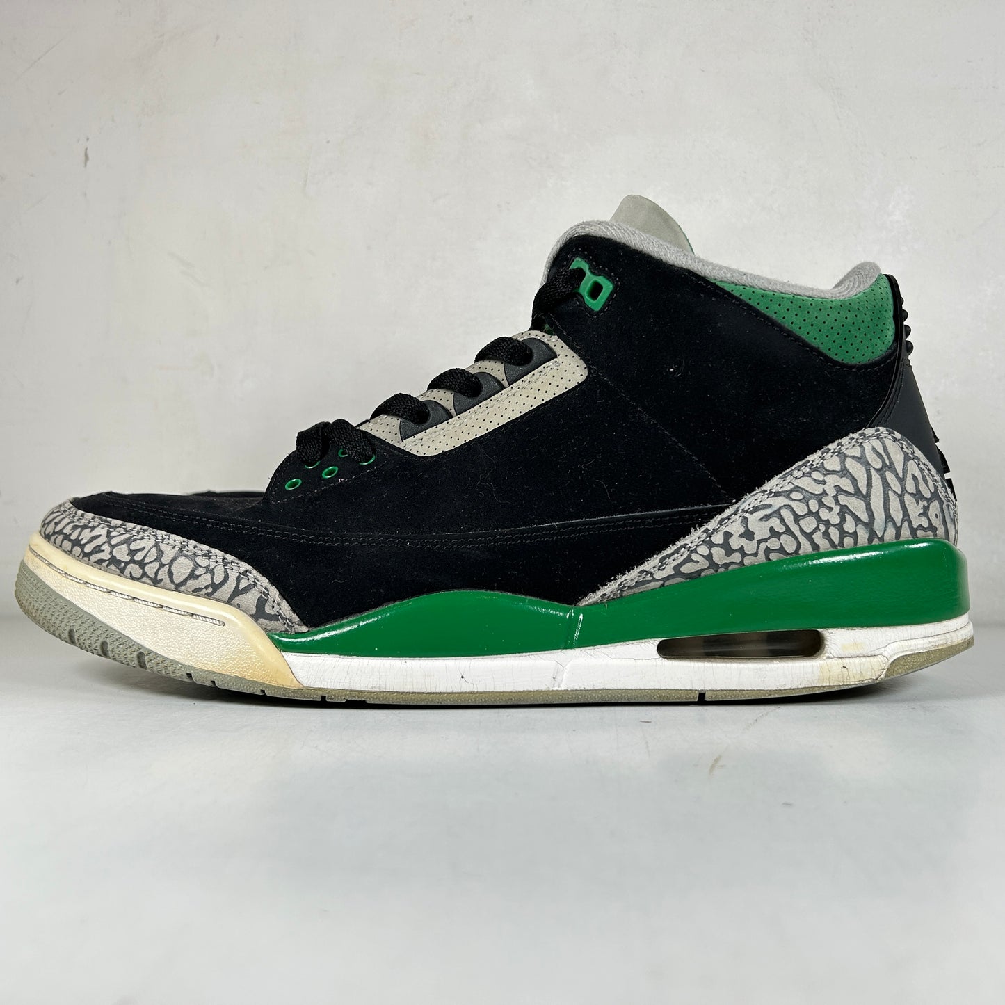 CT8532 030 Jordan 3 Retro Pine Green [USED] - 13 M (Used) (No Box)