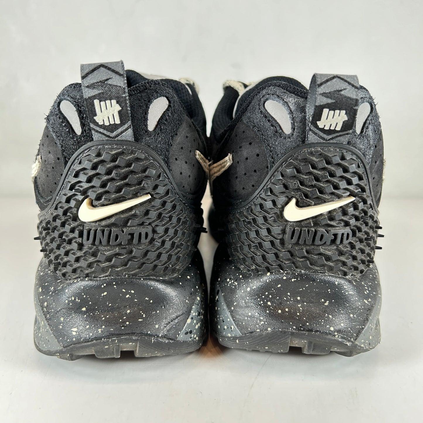 FN7546 002 Nike Air Terra Humara Undefeated Black [USED] - 7 M (Used)