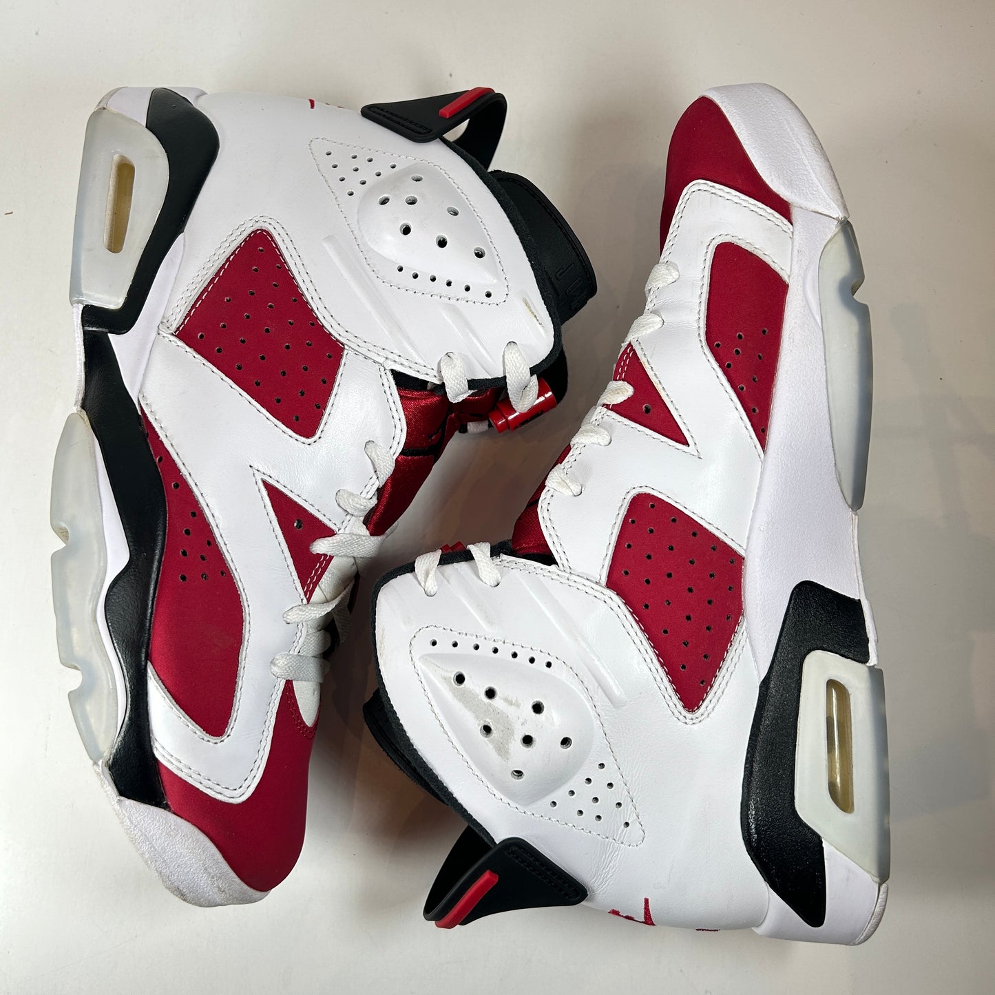 CT8529 106 Jordan 6 Retro Carmine [USED] - 9 M (Used2)