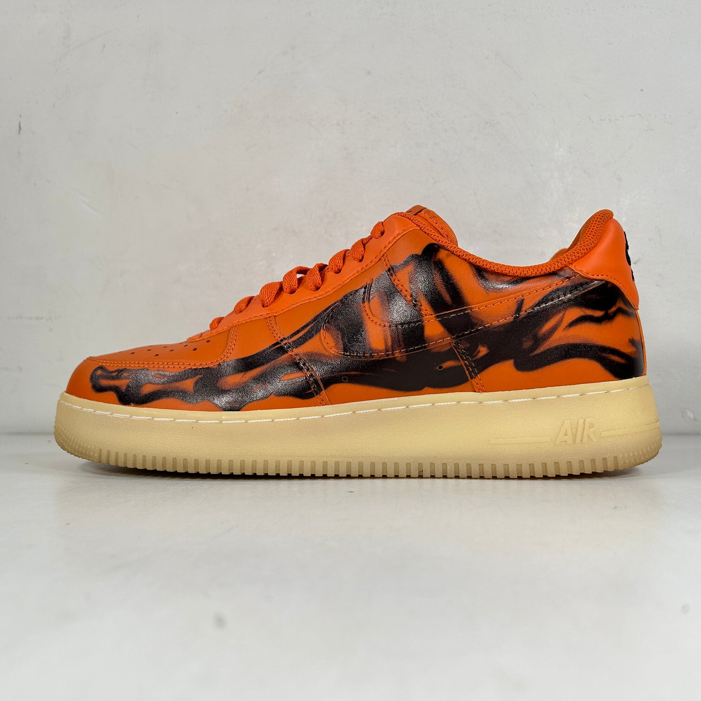 CU8067 800 Nike Air Force 1 Low Orange Skeleton Halloween [USED] - 11 (Used) (Replace Box)