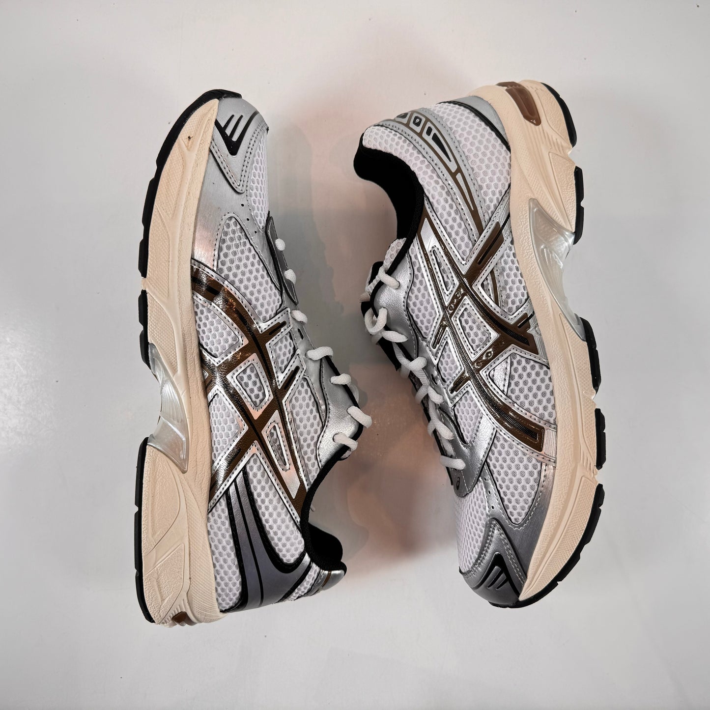 1201A256 113 ASICS Gel-1130 White Clay Canyon [USED] - 9.5 M (Used3)