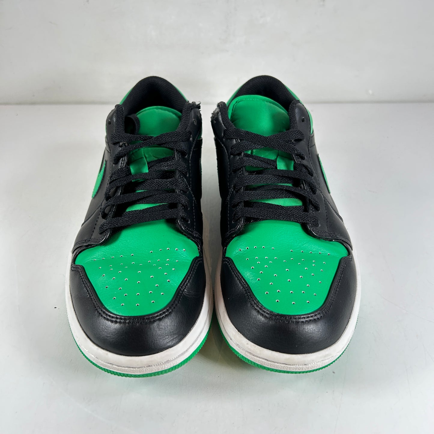 553558 065 Jordan 1 Low Lucky Green [USED] - 8 M (Used) (No Box)