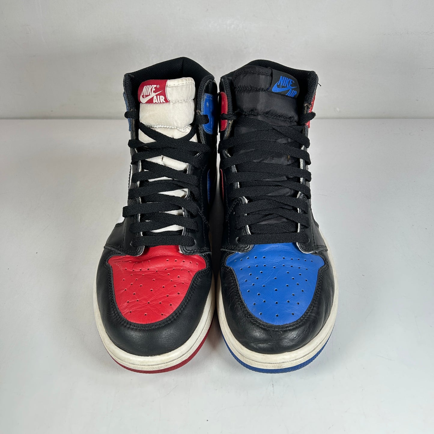 555088 026 Jordan 1 Retro Top 3 [USED] - 10.5 M (Used) (No Box)