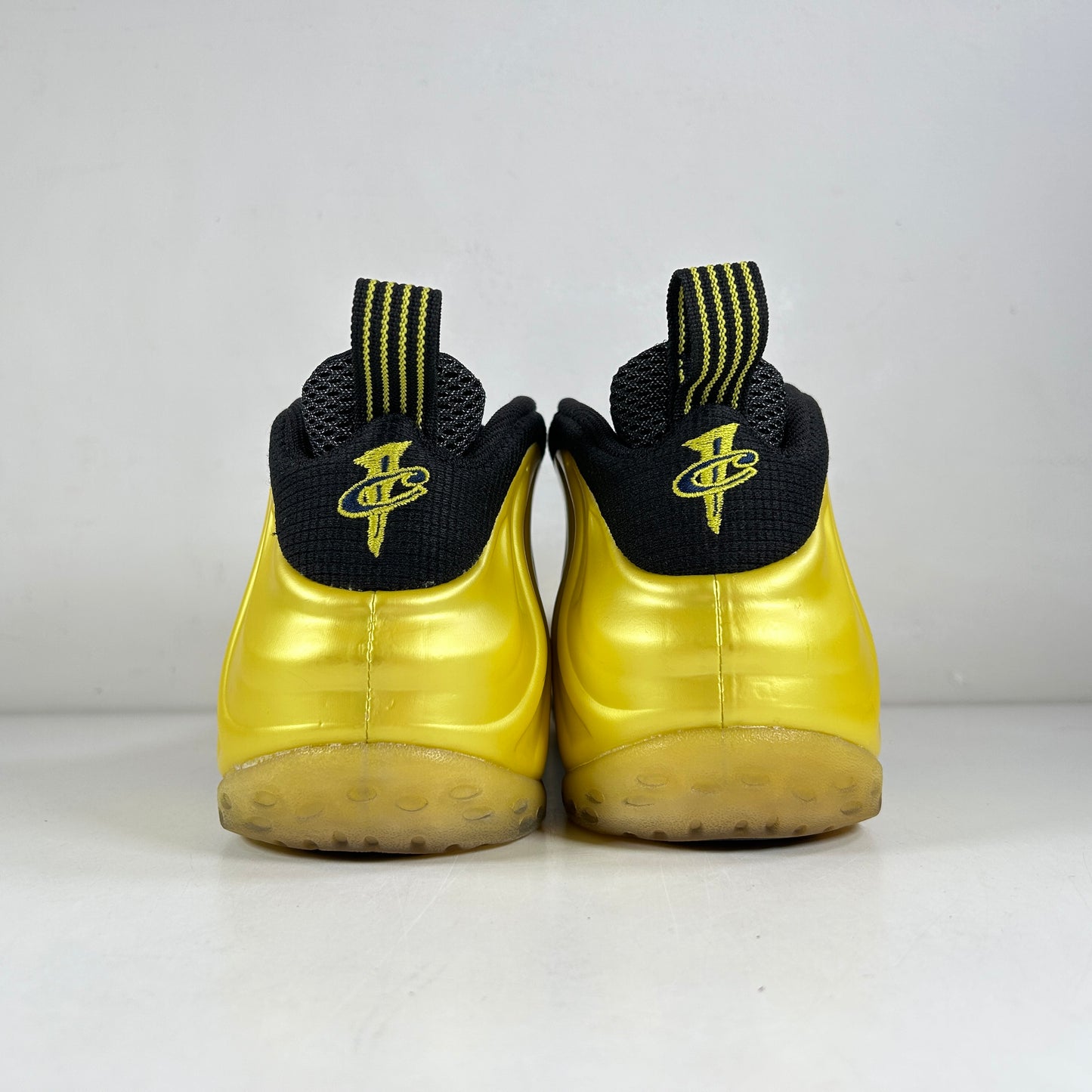 314996 330 Nike Air Foamposite One Electrolime [USED] - 9.5 M (Used) (No Box)