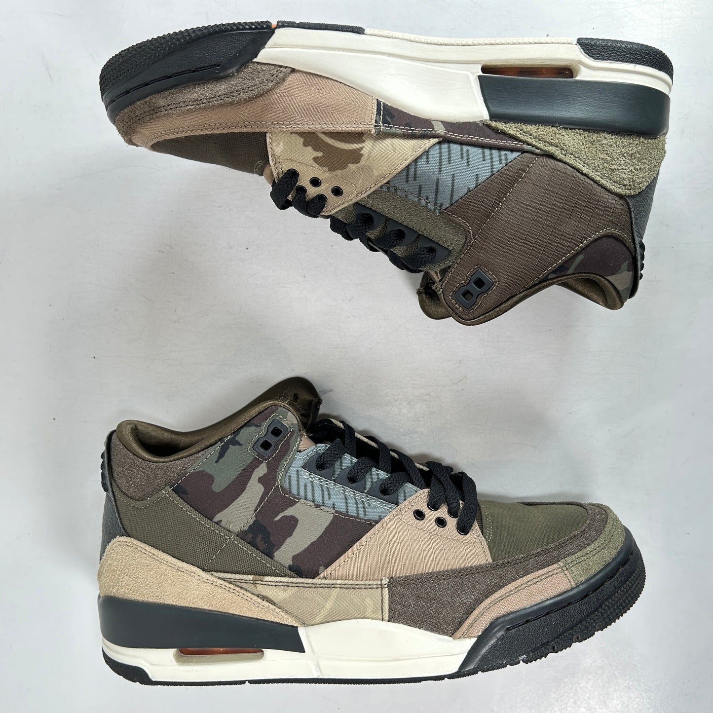 DO1830 200 Jordan 3 Retro Patchwork Camo [USED] - 9 M (Used)