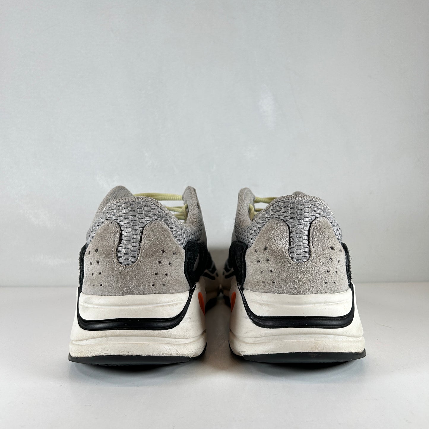 B75571 Yeezy 700 Wave Runner [USED] - 9 M (Used) (No Box)