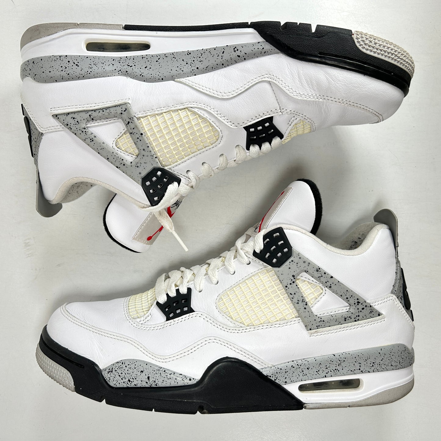 840606 192 Jordan 4 White Cement [USED] - 11 M (Used) (No Box2)