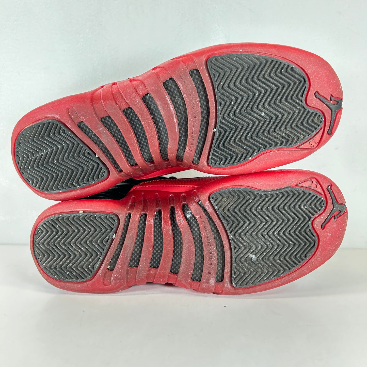 153265 002 Jordan 12 Retro Juego de gripe (2016) (GS)