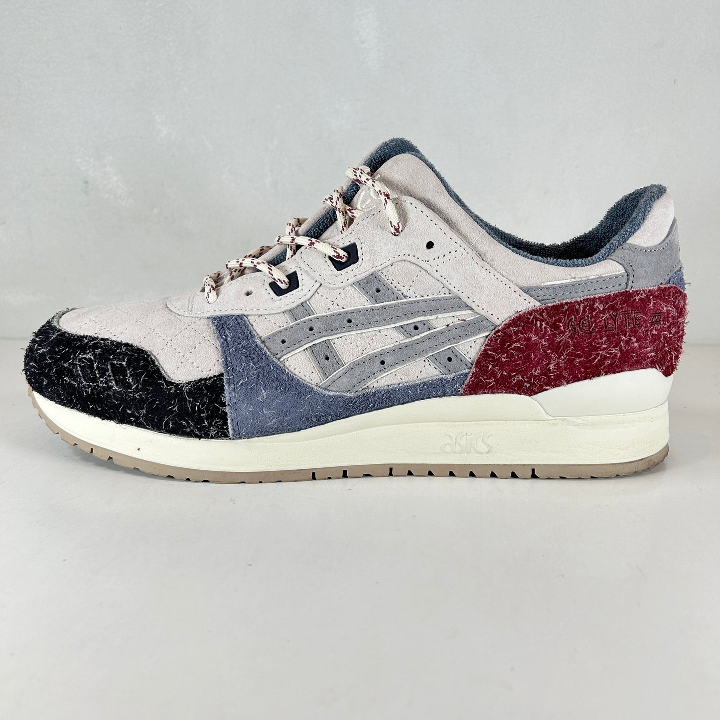 1201A847 100 ASICS Gel-Lyte III Remastered Kith Seoul [USED] - 12 M (Used)